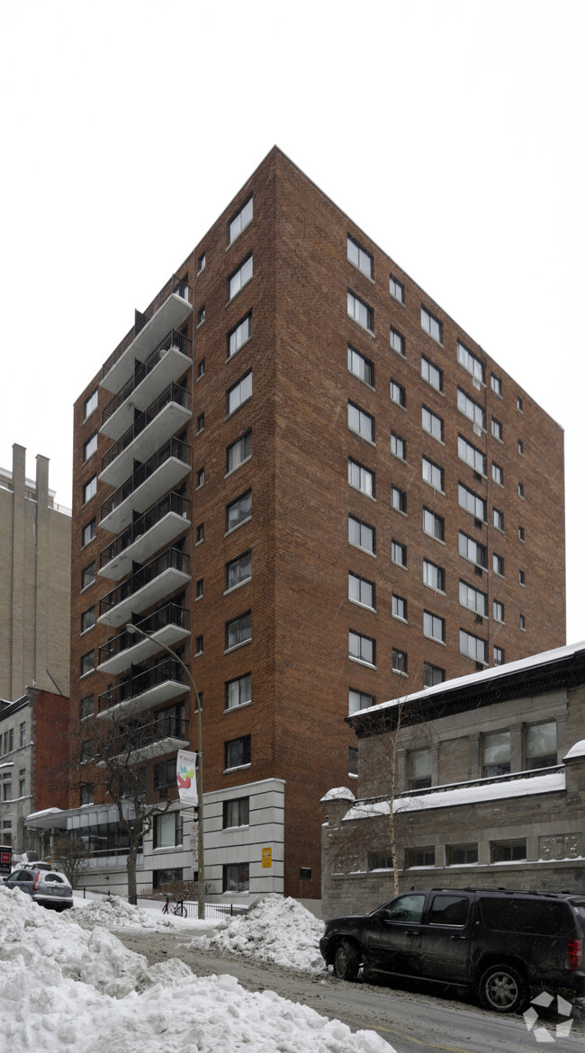 Building Photo - 3421 Rue Drummond