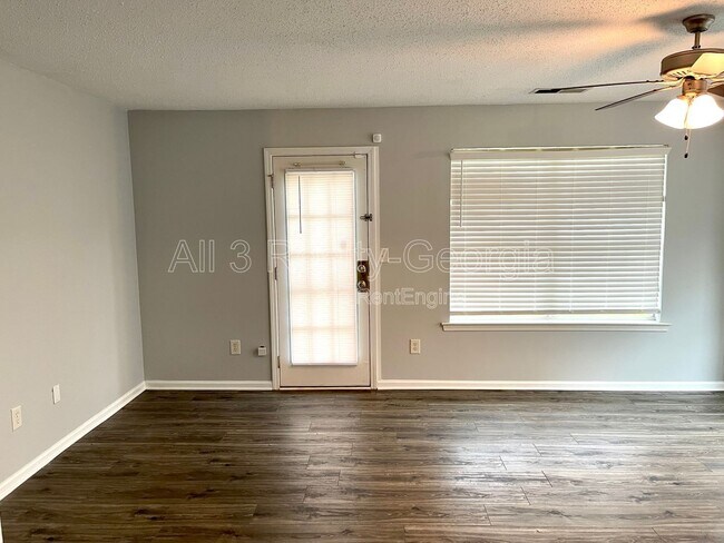 Building Photo - 101 Prattling Ct