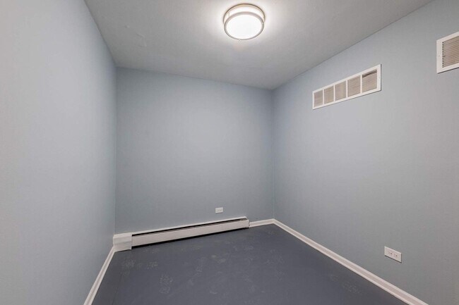 Foto del edificio - 2655 W 47th St