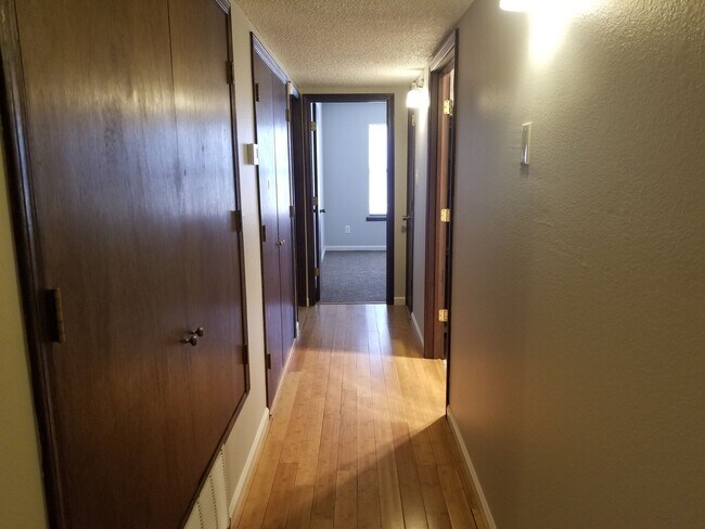 Foto del edificio - 1500 N Lea St