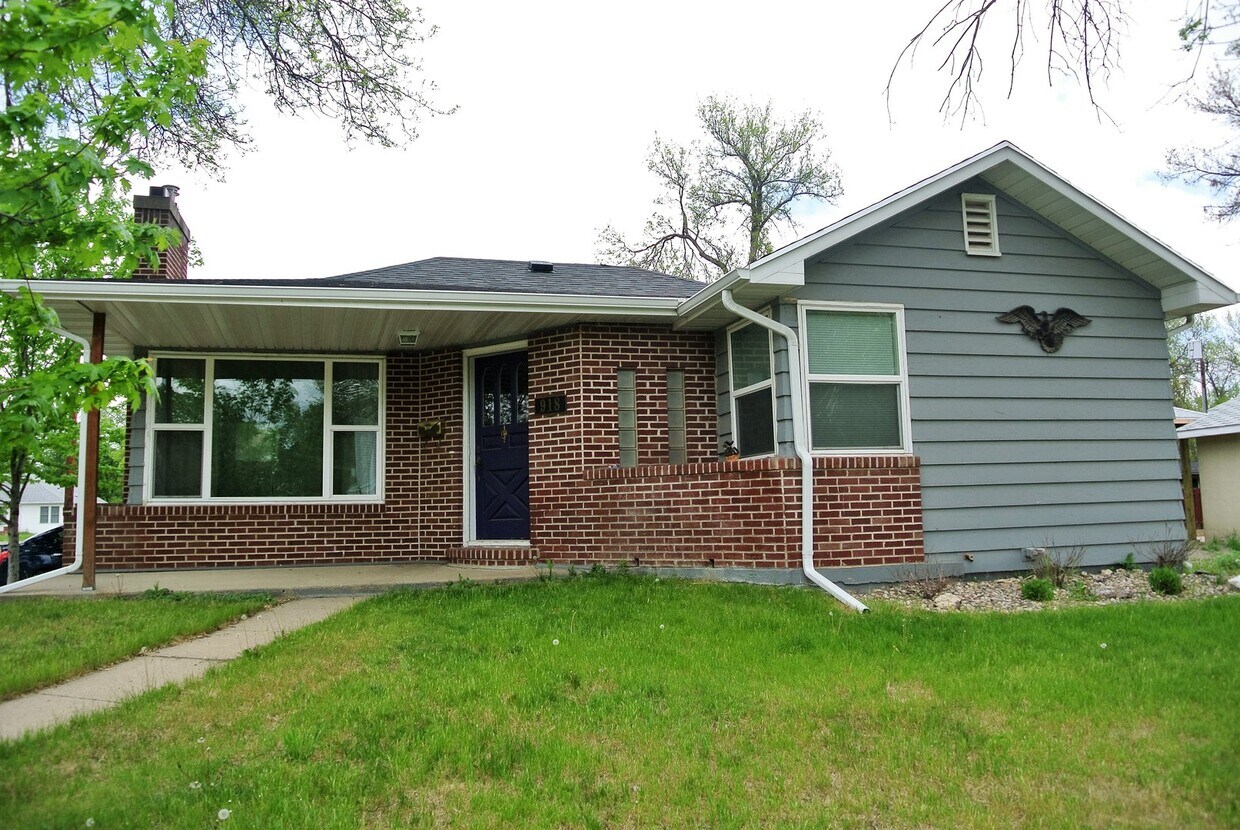 Foto principal - 2 Bedroom House!
