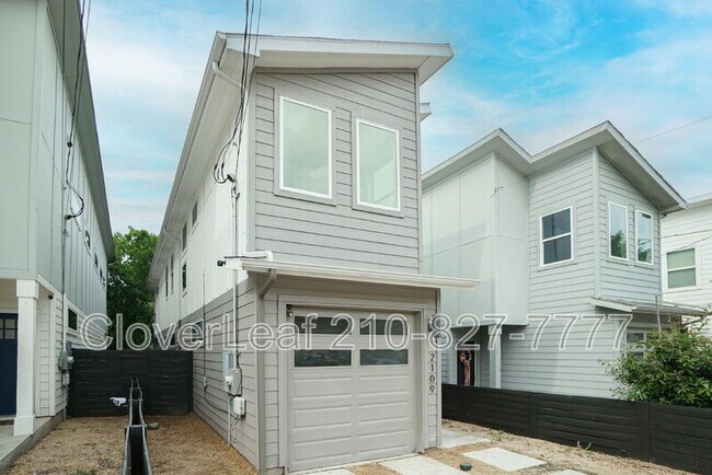 Foto del edificio - 2109 Schley Ave