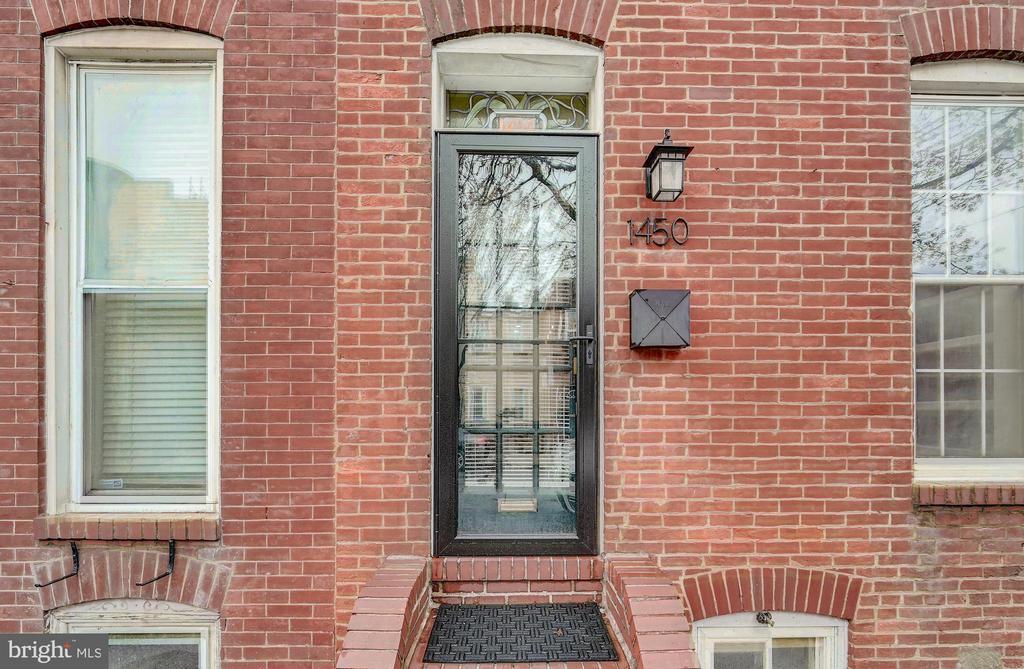Primary Photo - 1450 Riverside Ave