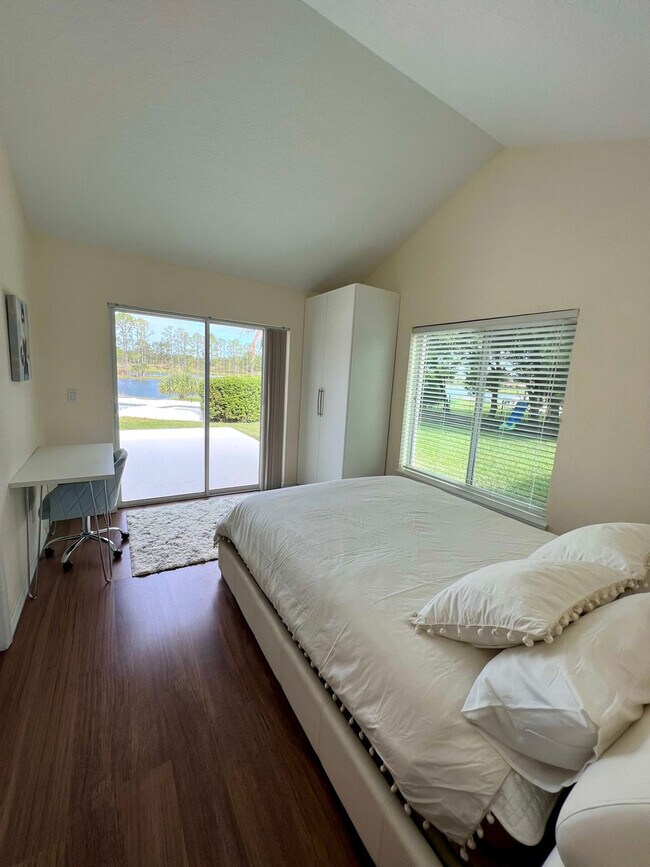 Foto del edificio - 7546 Swiss Fairways Ave