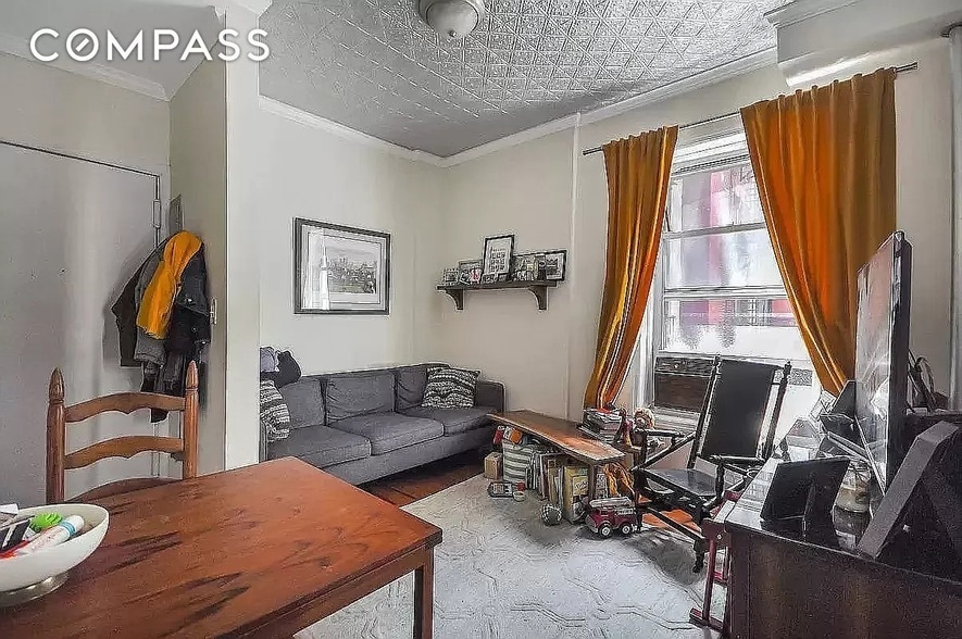 Foto principal - 1273 1st Ave