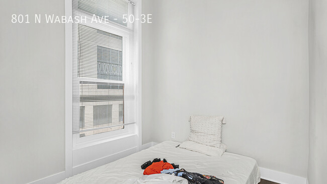 Building Photo - Freshly Rehabbed 3 Bed 2.5 Bath in Amazing...