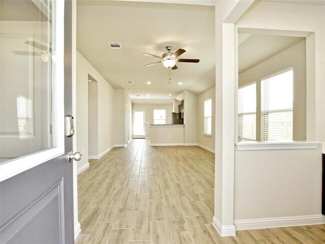 Building Photo - 8205 Cottage Rose Dr