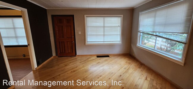 Building Photo - 2 br, 1 bath House - 5126 SE Monroe St