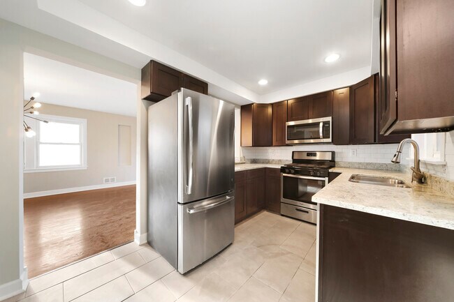 New Kitchen - 2745 W Gregory St