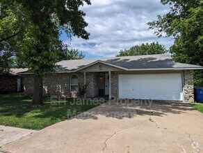 Building Photo - 1604 S Redbud Pl