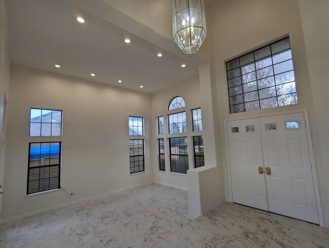 Foto del edificio - 42057 Parkmont Dr