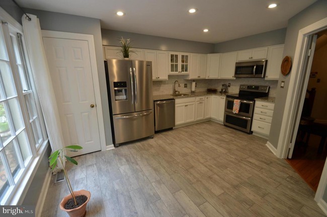 Building Photo - 5864 Woodfield Estates Dr