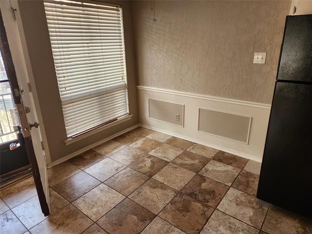 Foto del edificio - 5000 Bowser Ave