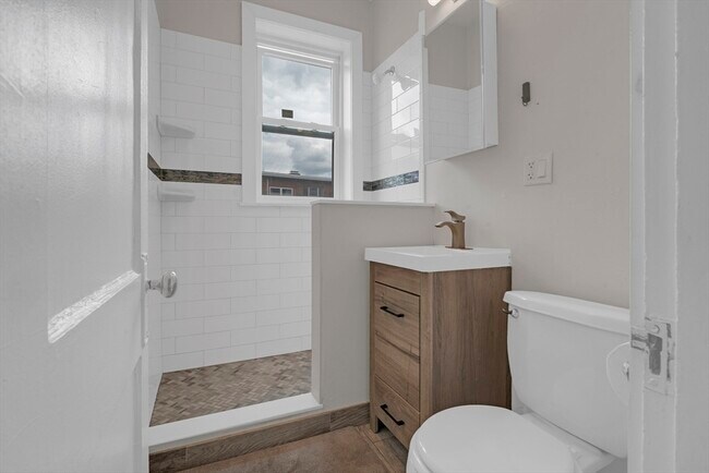 Foto del edificio - 328 Summit Ave