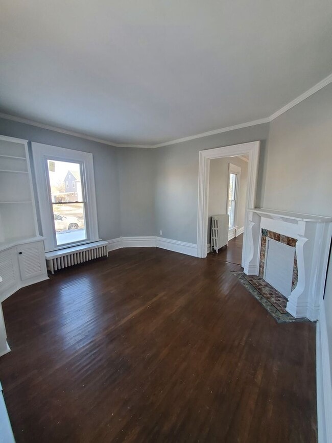 Building Photo - Four bedroom in Historical Franklin