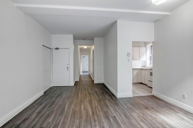 Building Photo - 3421 Rue Durocher