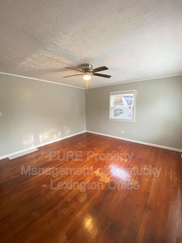 Building Photo - 3485 King Arthur Dr