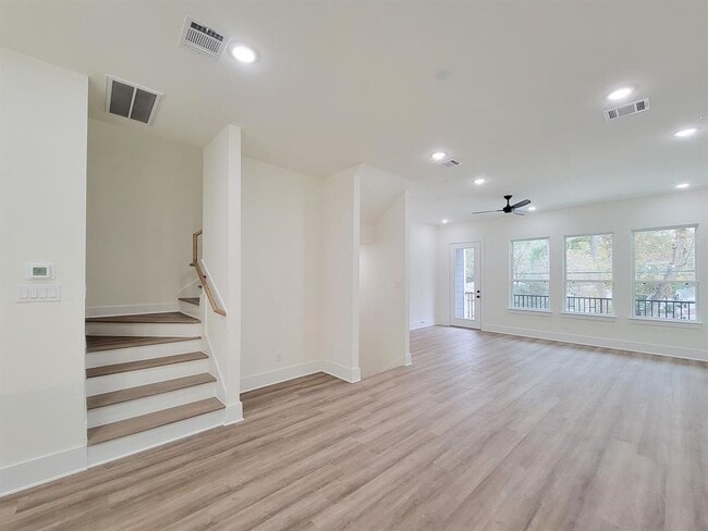 Building Photo - 4971 Brinkman St
