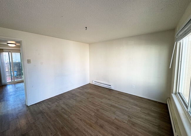 Photo - 1118 Darby St Townhome