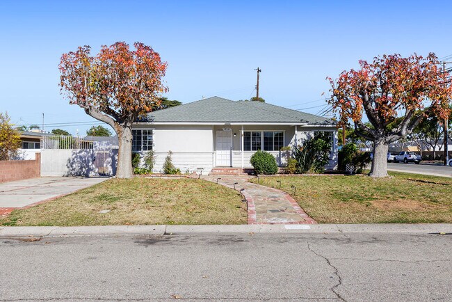 Building Photo - 12231 Acacia Ave
