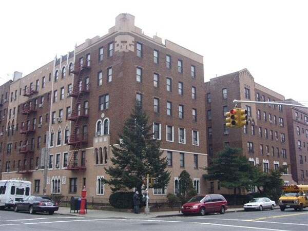 Primary Photo - 645 Ocean Ave