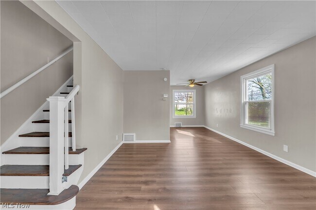 Foto del edificio - 24891 Fisher Rd