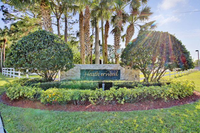 Building Photo - 421 SW Crabapple Cove