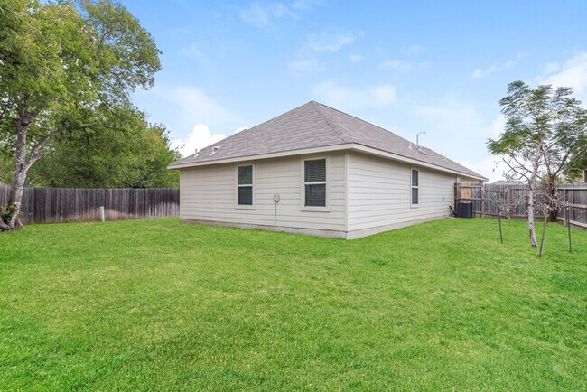 Building Photo - Tesoro Hills - 8202 Tesoro Hills, San Anto...