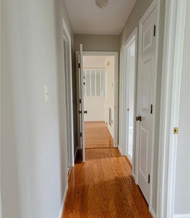 Foto del edificio - 3830 Perthshire Ln