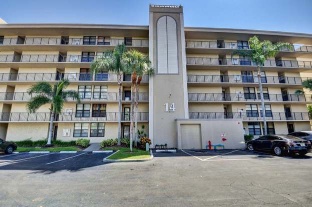 Building Photo - 14 Royal Palm Way