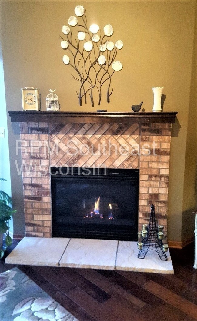 Building Photo - 7913 S Scepter Dr