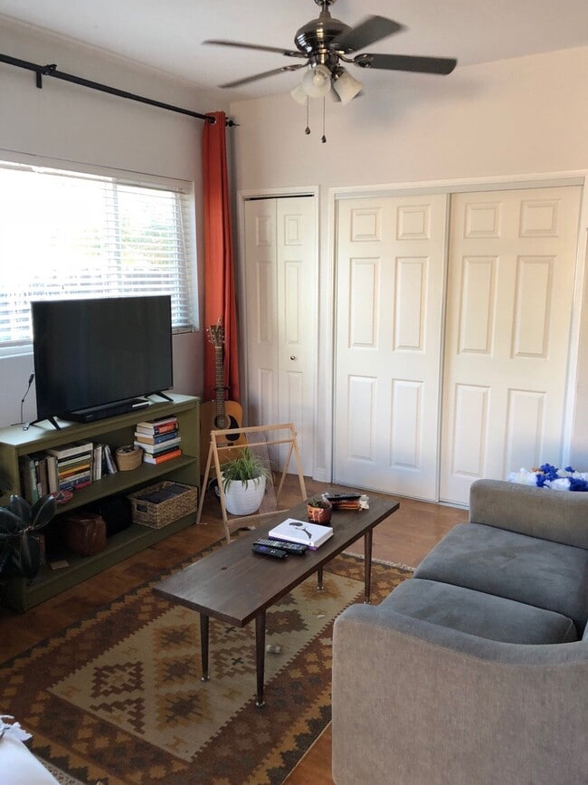 Building Photo - 3873 Canning Avenue