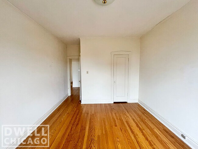 Foto del edificio - 1029 W North Shore Ave