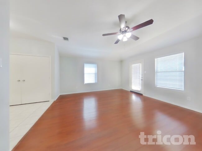 Building Photo - 12809 Carpenter Ln