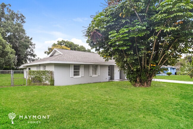 Foto del edificio - 1305 E Bay St