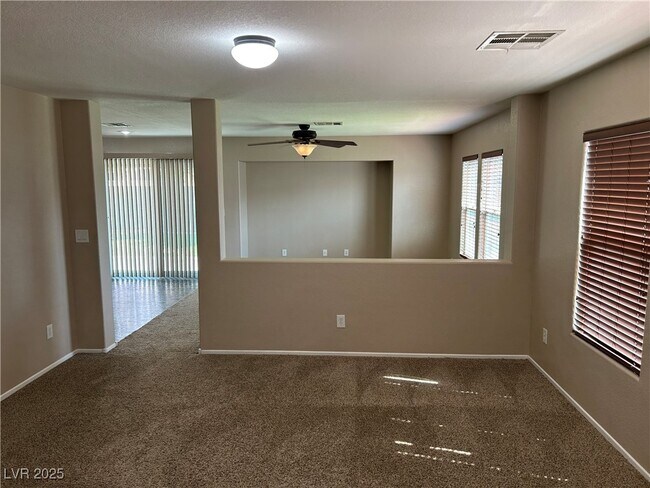 Foto del edificio - 4908 Hostetler Ave