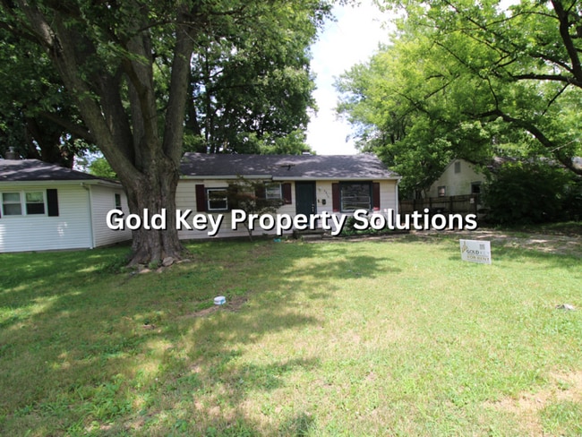 Building Photo - Eastside 3 BR 1 BA House with Garage and C...