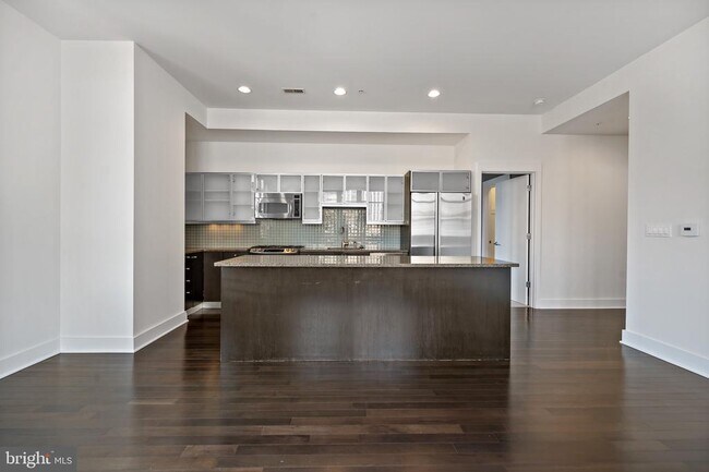 Building Photo - 1101 Locust St