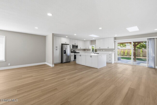 Foto del edificio - 1069 Donner Ave