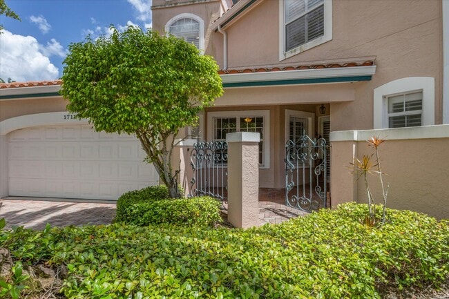 Building Photo - 1711 Starling Dr