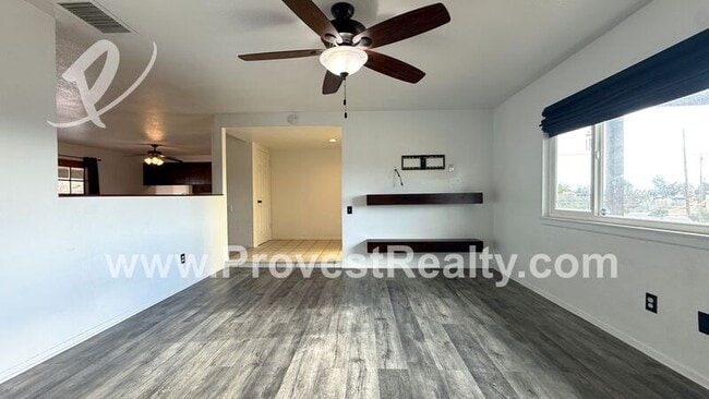 Building Photo - 15577 Tacony Rd