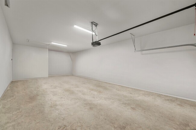 Foto del edificio - 15240 Hemingway Heights Dr