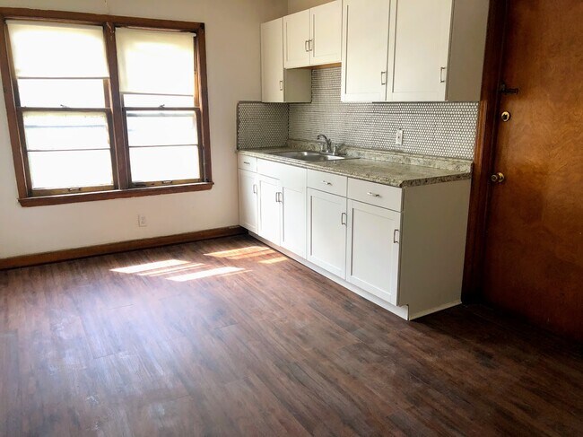 Building Photo - 4545 N Teutonia Ave