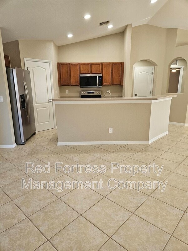 Building Photo - 1108 NW 21st Pl