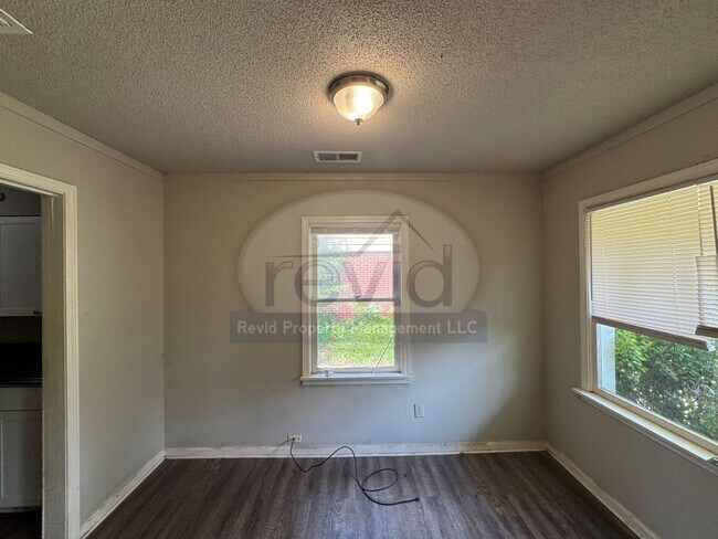 Foto del edificio - 4605 Verne Rd