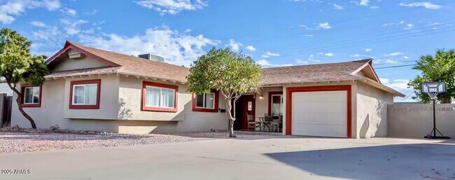 Foto del edificio - 8447 E Sheridan St
