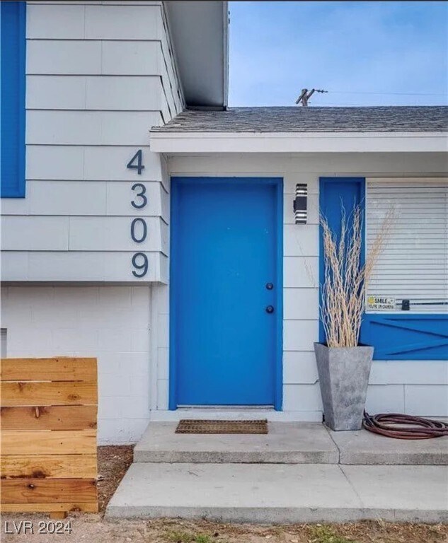Building Photo - 4309 Hanford Ave