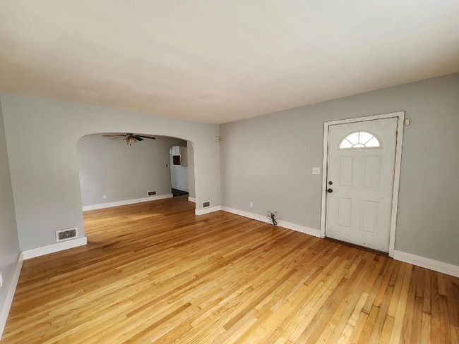 Building Photo - 5142 Pennsylvania St