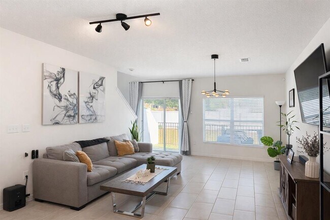 Building Photo - 1536 Mirabella Cir