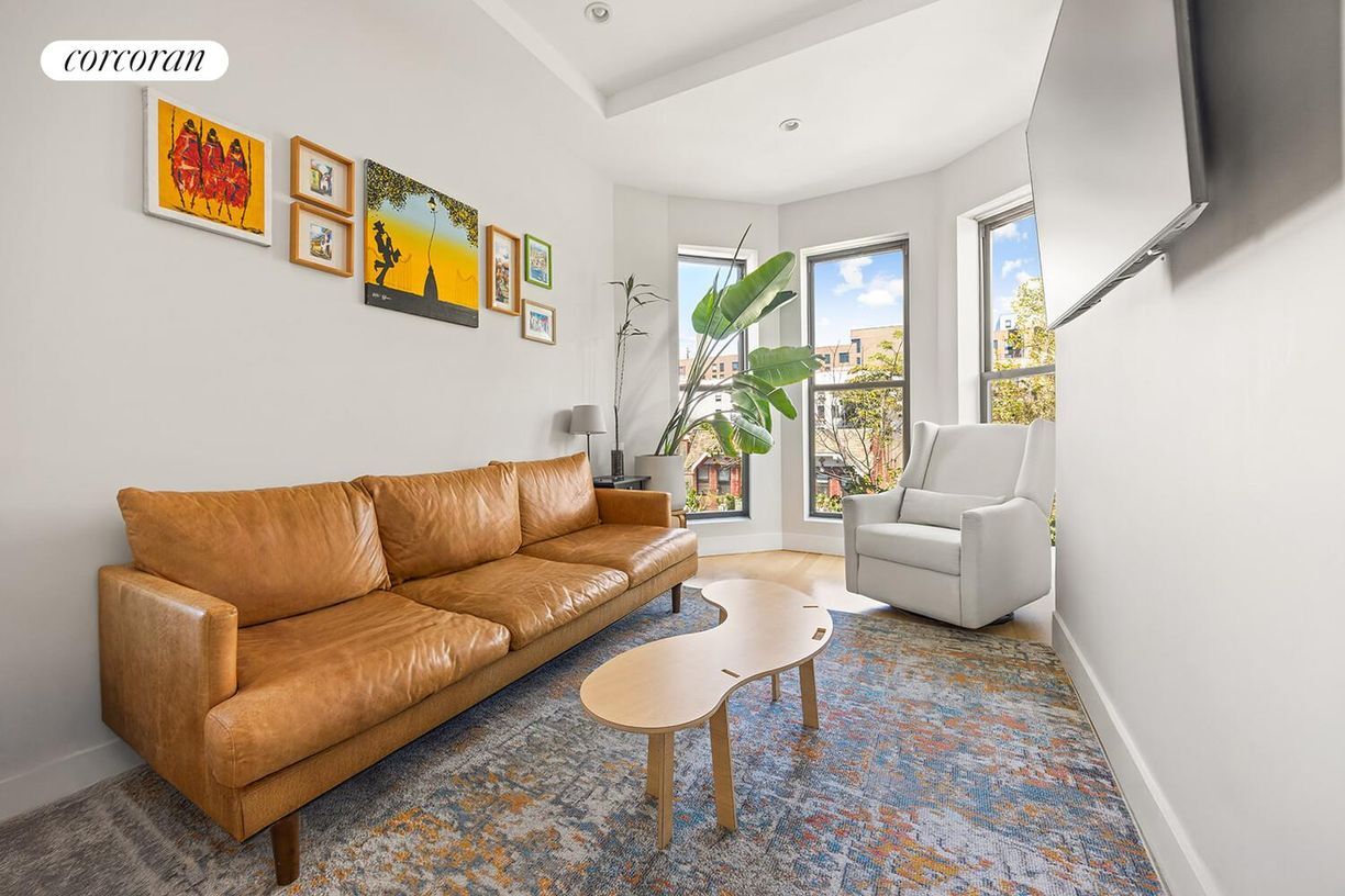 Foto principal - 1090 Carroll St